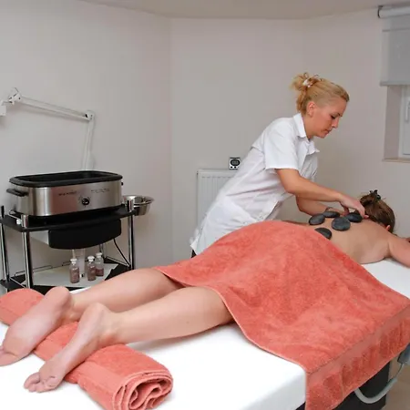 Hotell Buetgenbacher Hof 4*