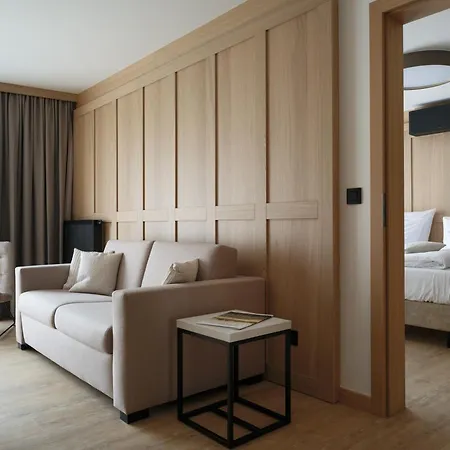 Buetgenbacher Hof Szálloda 4*