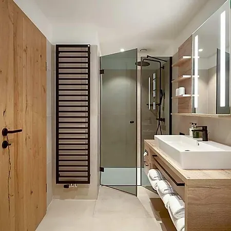 Szálloda Buetgenbacher Hof 4*