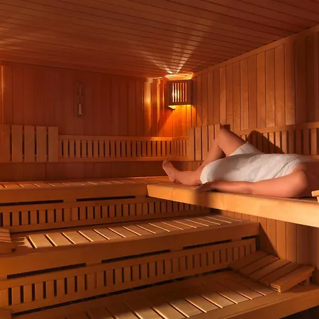Hotel Buetgenbacher Hof 4*