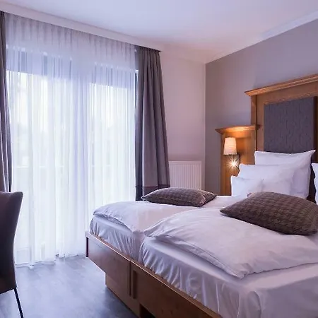 Hotel Bütgenbacher Hof 4*