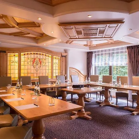 Bütgenbacher Hof 4*