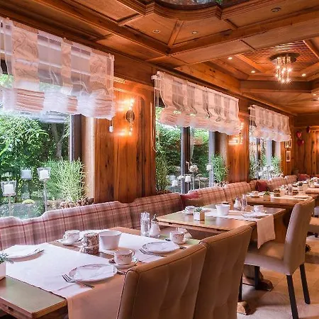 Buetgenbacher Hof Otel 4*